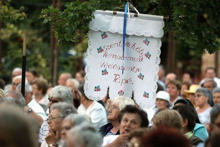 Homokháti búcsú Mórahalmon: ahol a vallás és a hagyomány összeköti az embereket