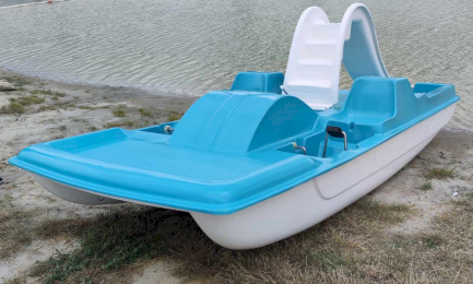 Pedalo rental - 60 minutes