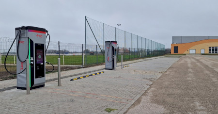 Noua stație de încărcare pentru mașini electrice de pe Bulevardul Móradomb