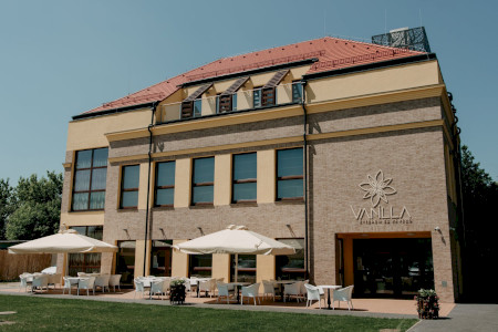 Vanilla Restaurant and Patisserie
