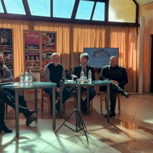 Vară  a fost dezvăluit la Sala de Evenimente Aranyszöm