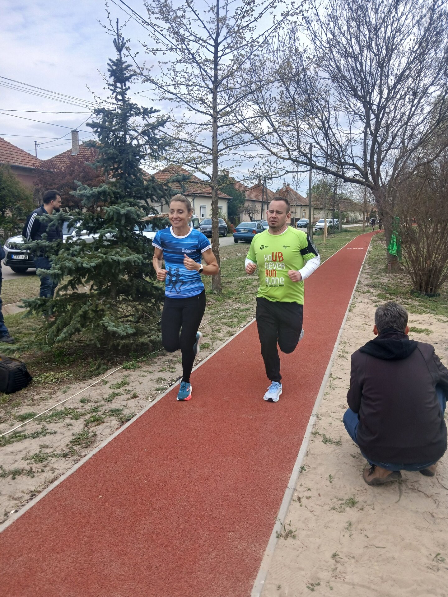 Ünnepélyes keretek között adták át a mórahalmi futópályát 